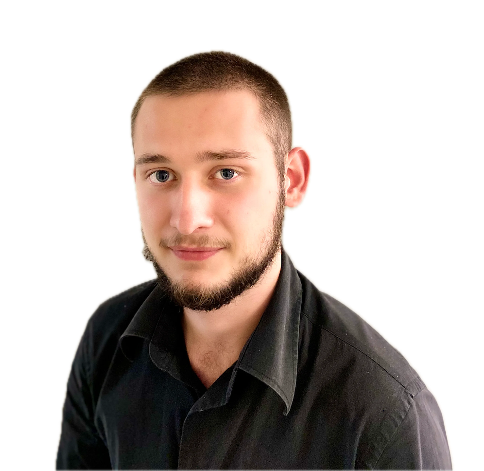 Portrait de Swenn GREGOIRE, créateur de sites web pour association et entreprises engagée
